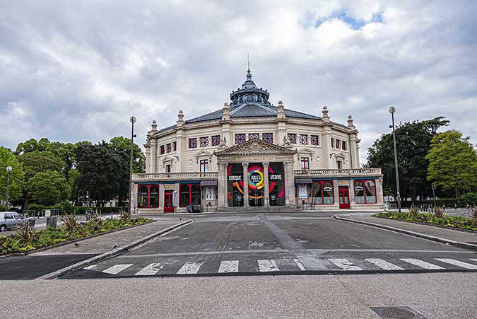 Amiens. 