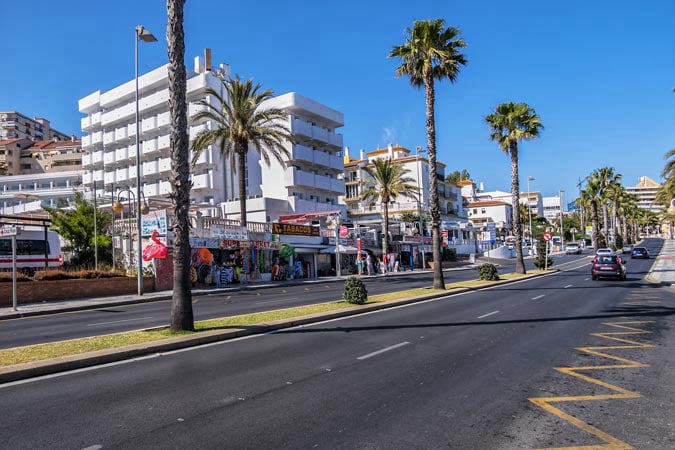 Benalmadena. Avenida Antonio Machado.