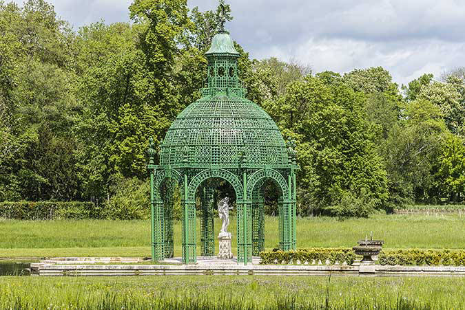 Chantilly Castle (1560). 
