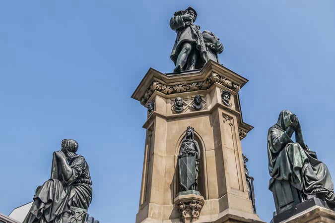 Frankfurt. Johannes Gutenberg monument.