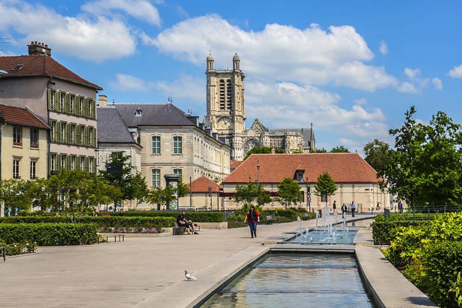 Troyes